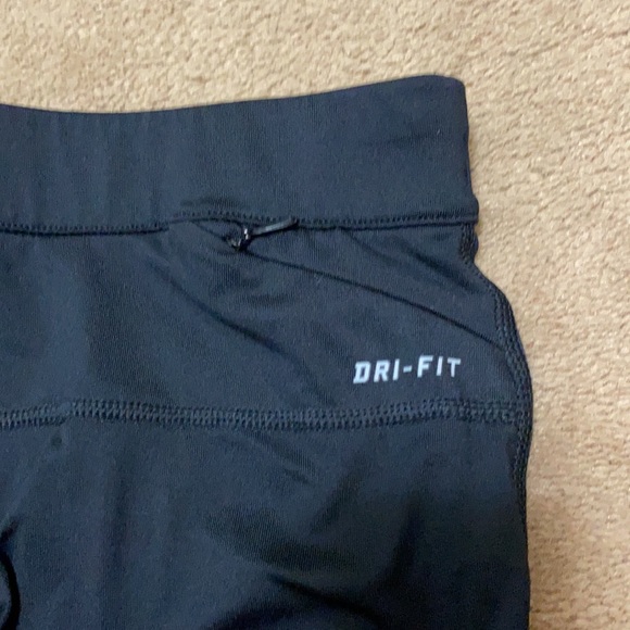 Nike Black Dri-fit Cropped Leggings - Picture 7 of 7